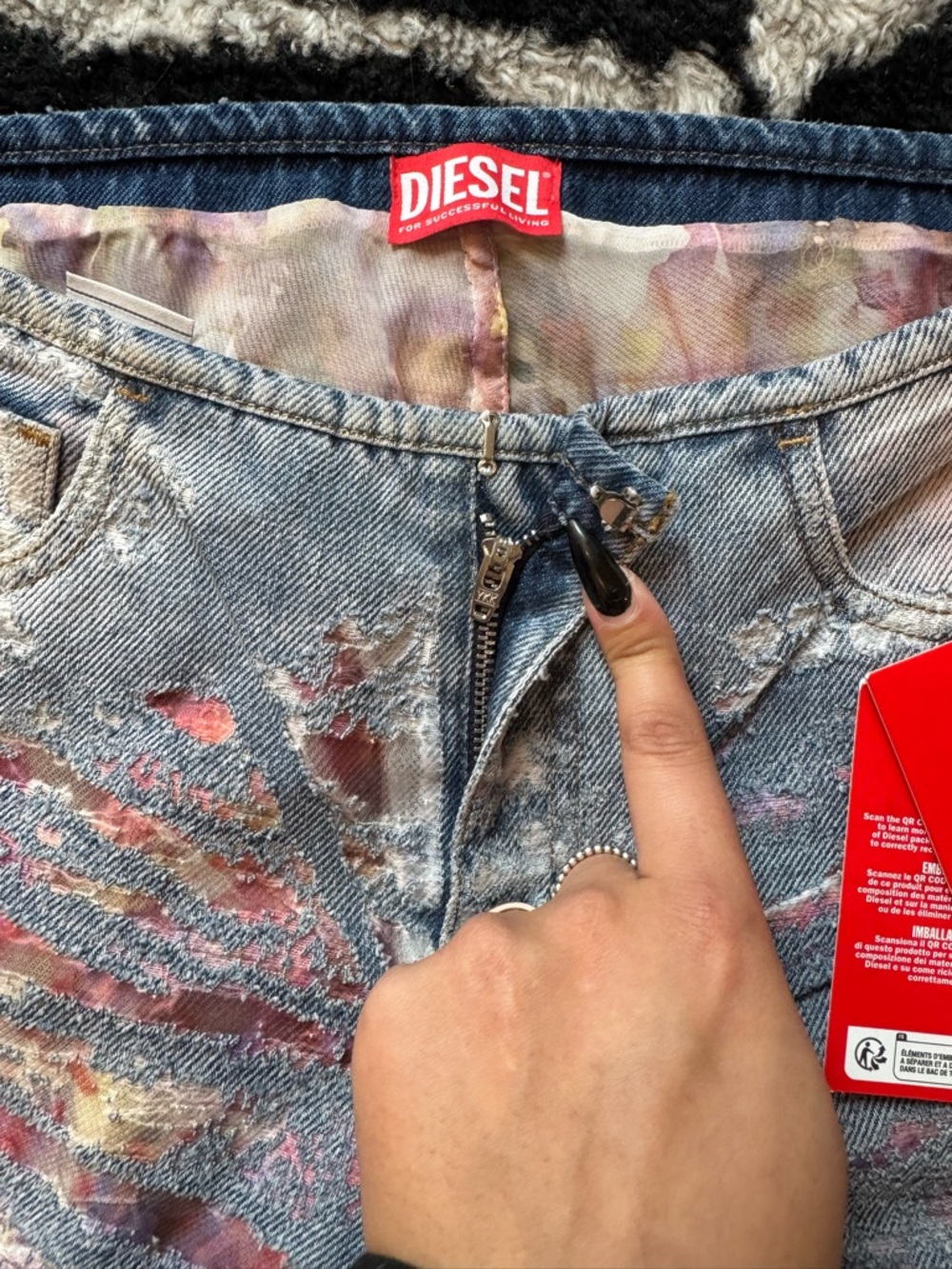Diesel Light Wash Flare Jeans with Multicolor Paint Splatters - Picture 3 of 4